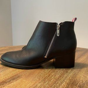 Tommy Hilfiger Ruthee Ankle Boots Size 10
